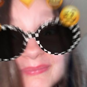 Meet your Posher, Alia